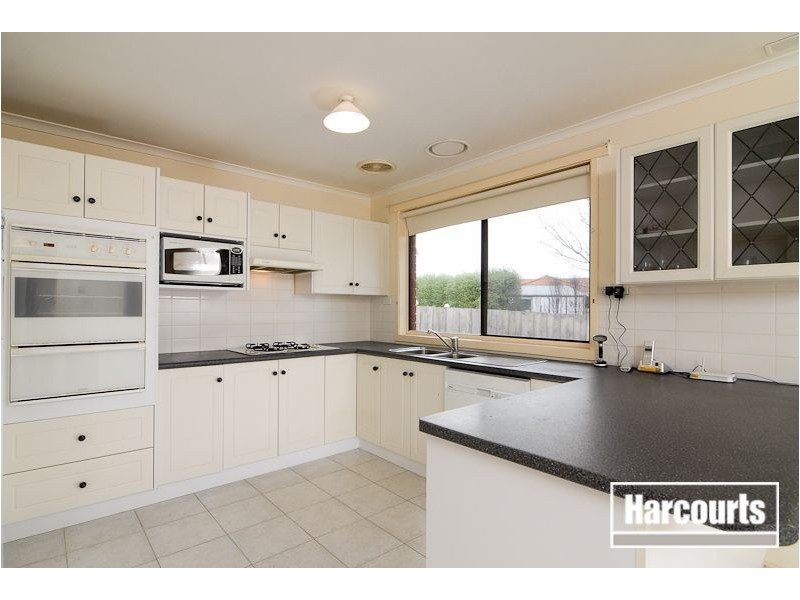 4 Highton Close, Hampton Park VIC 3976