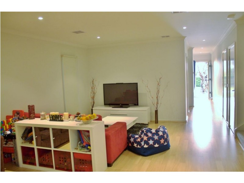 4/30 Central Road, Hampton Park VIC 3976