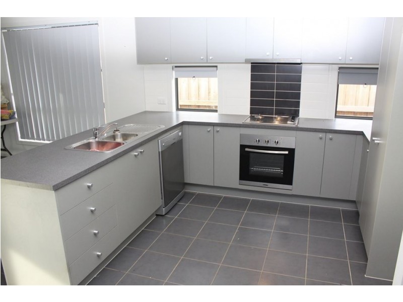 56 Silverwattle Drive, Lyndhurst VIC 3975