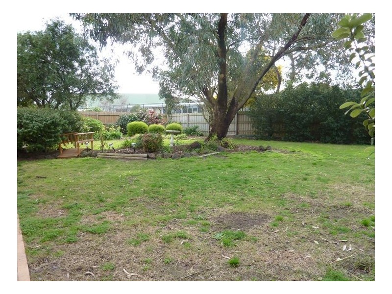 12 Flinders Court, Cranbourne North VIC 3977