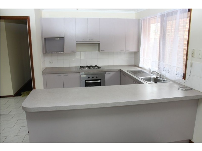 36 Leopold Crescent, Hampton Park VIC 3976