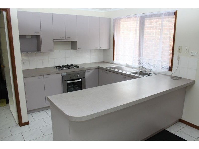 36 Leopold Crescent, Hampton Park VIC 3976