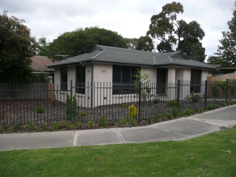 2B Lloyd Street, Langwarrin VIC 3910