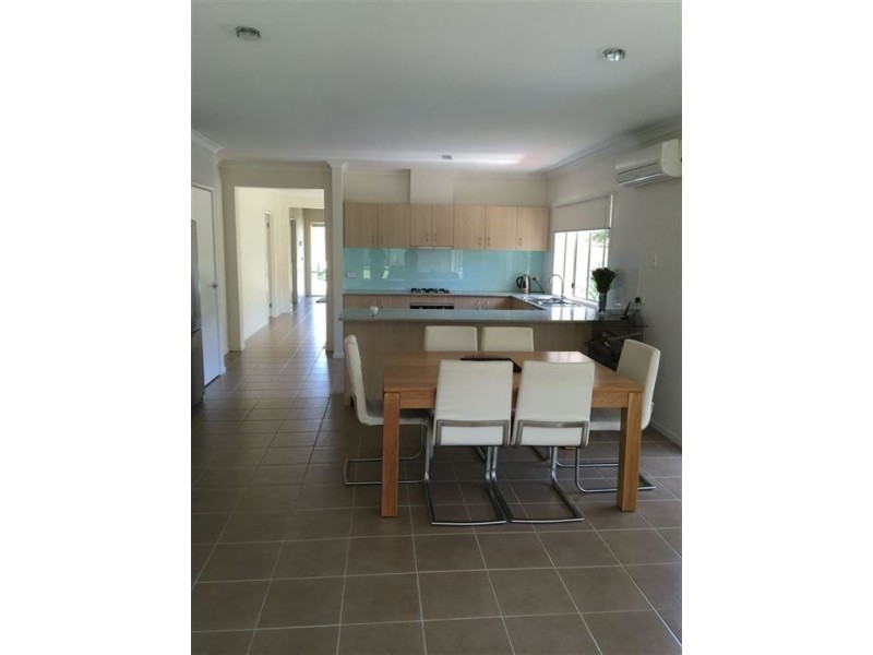 124 Sandhurst Boulevard, Sandhurst VIC 3977