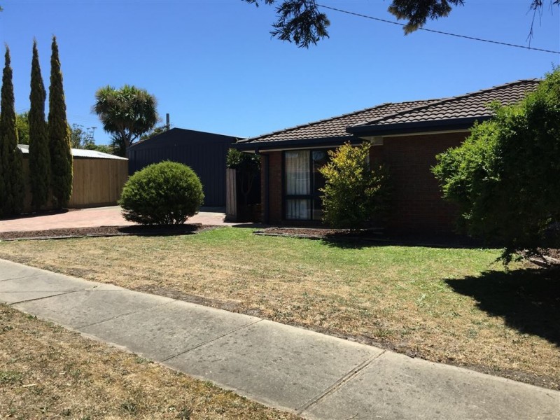 3 Dunn Crescent, Langwarrin VIC 3910