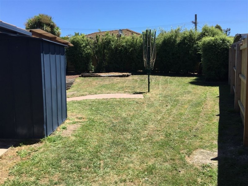 3 Dunn Crescent, Langwarrin VIC 3910