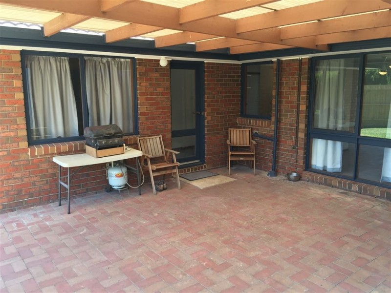 3 Dunn Crescent, Langwarrin VIC 3910