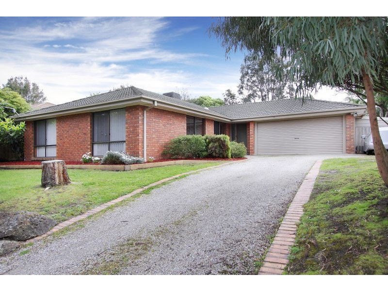 15 Elsan Lea Court, Langwarrin VIC 3910