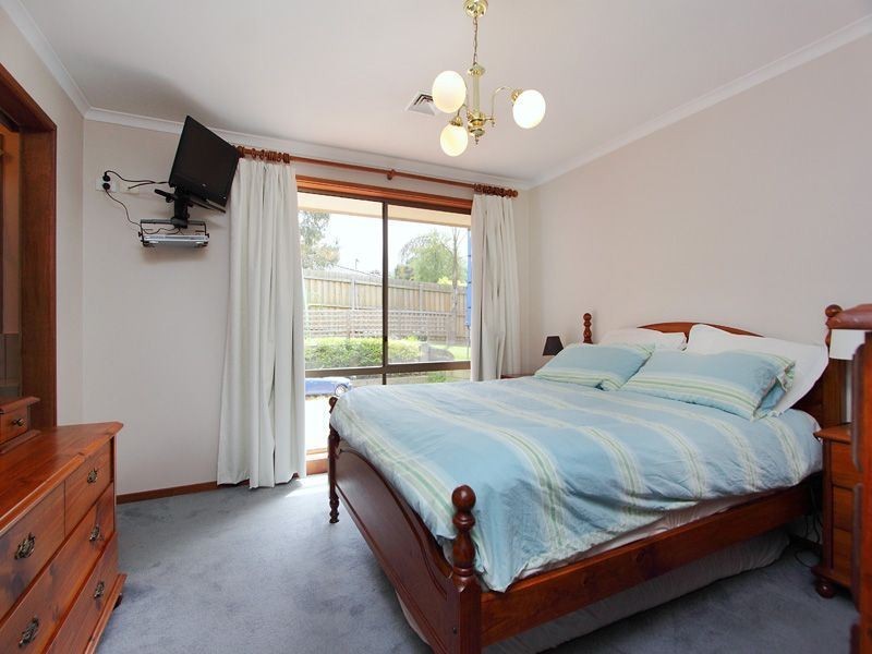 15 Elsan Lea Court, Langwarrin VIC 3910