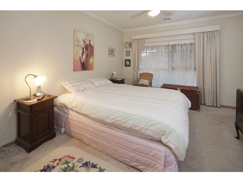 27 Beacon Drive, Langwarrin VIC 3910