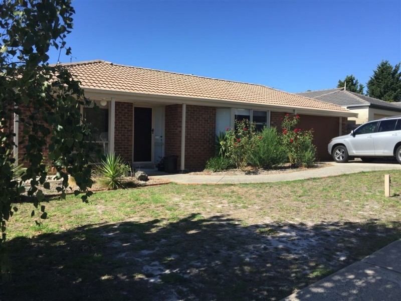 33 Monique Drive, Langwarrin VIC 3910