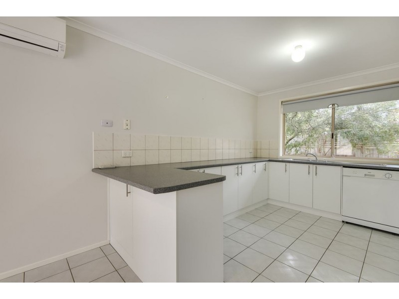 2/2 Alder Street, Langwarrin VIC 3910