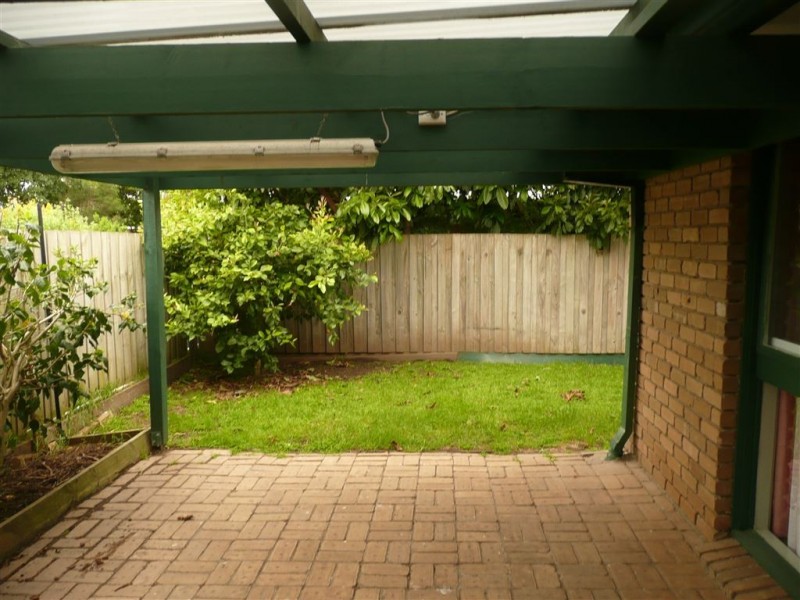 8 Lloyd Street, Langwarrin VIC 3910