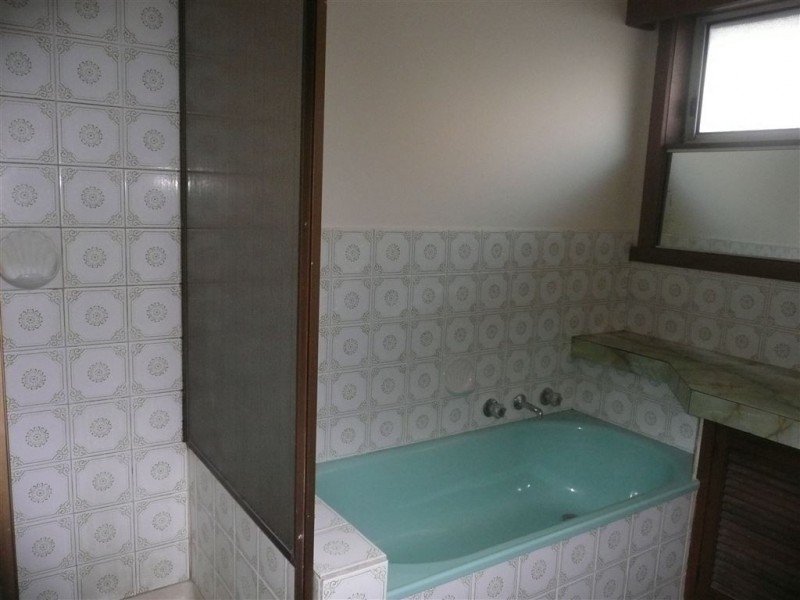 2/16 Childers Street, Cranbourne VIC 3977