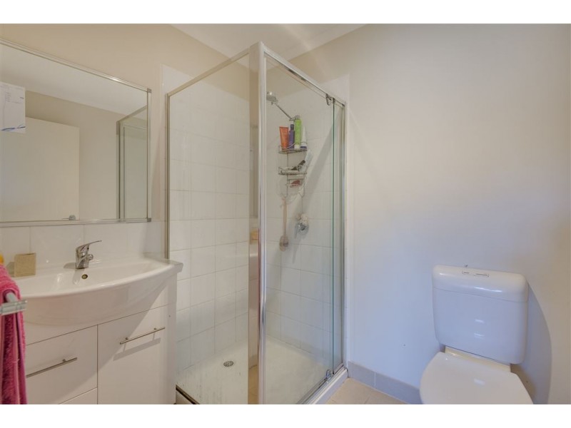 4/2 Edward Street, Langwarrin VIC 3910