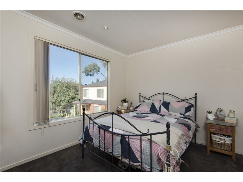 4/2 Edward Street, Langwarrin VIC 3910