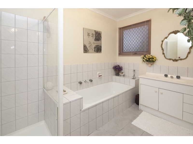 27 Beacon Drive, Langwarrin VIC 3910
