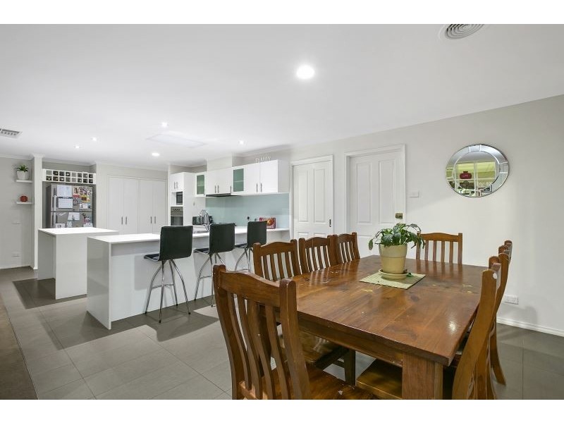 11 Hazeldene Place, Langwarrin VIC 3910