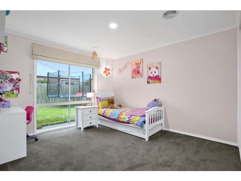 11 Hazeldene Place, Langwarrin VIC 3910