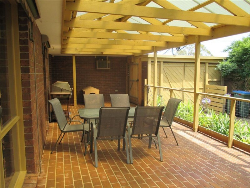 12 Elaine Court, Somerville VIC 3912