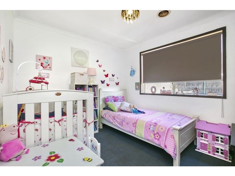 25 McGuigan Drive, Cranbourne VIC 3977