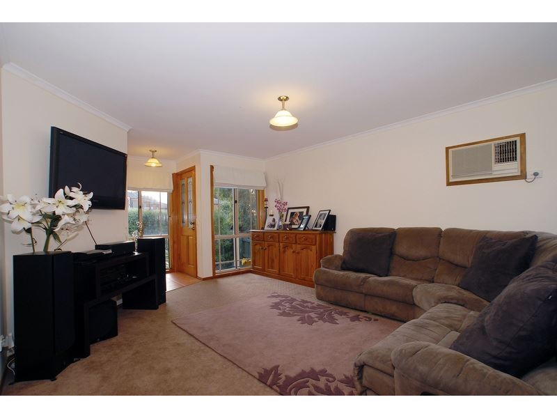 16 Julie Court, Langwarrin VIC 3910