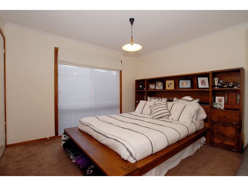 16 Julie Court, Langwarrin VIC 3910