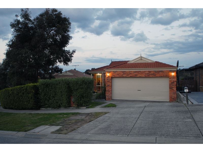 16 Julie Court, Langwarrin VIC 3910