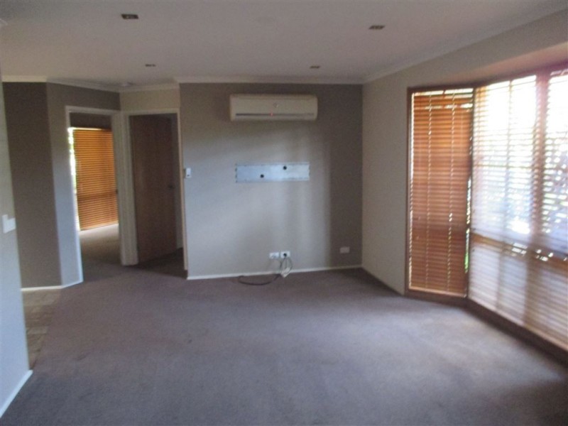 4 Lois Court, Langwarrin VIC 3910