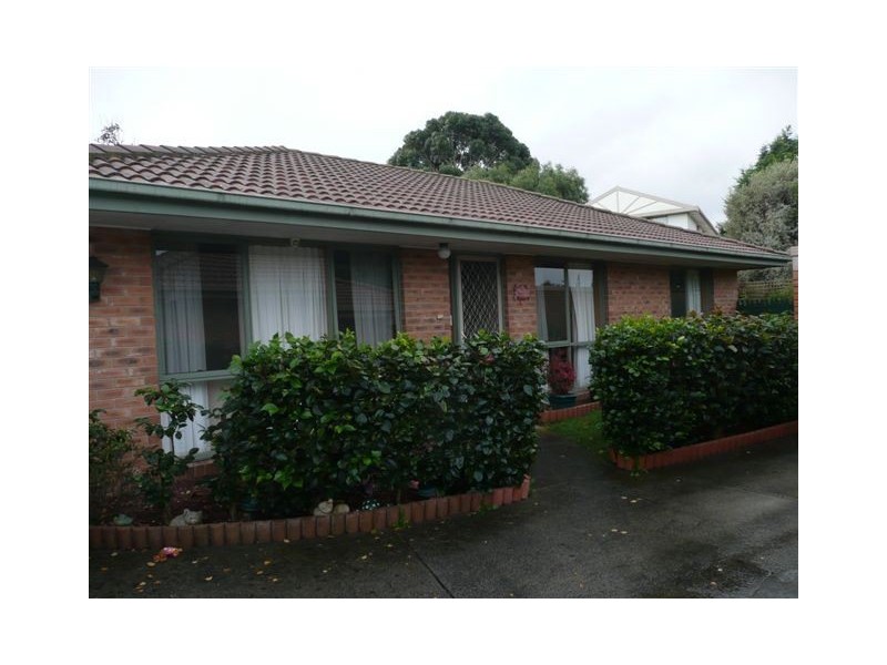 2/6 Chatterley Court, Frankston VIC 3199