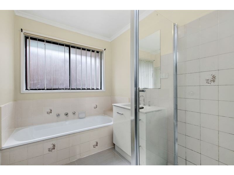 18 Leonard Drive, Langwarrin VIC 3910