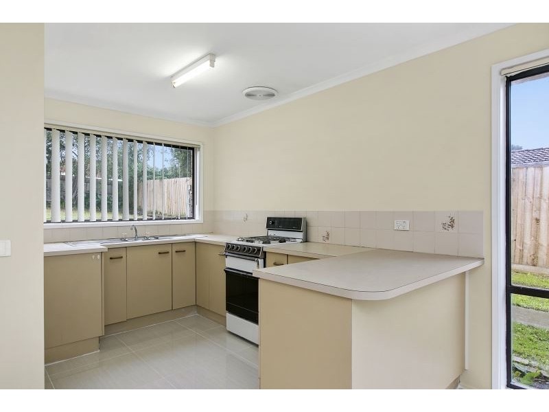 18 Leonard Drive, Langwarrin VIC 3910