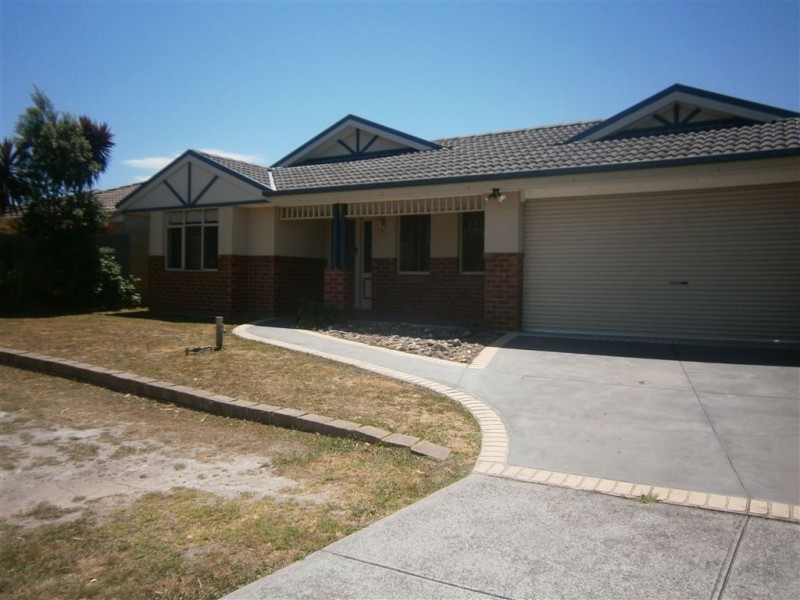 35 Trentham Way, Langwarrin VIC 3910