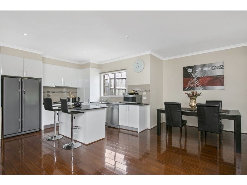 1/5 Serra Close, Langwarrin VIC 3910