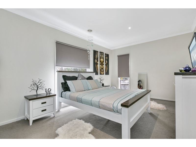 1/5 Serra Close, Langwarrin VIC 3910