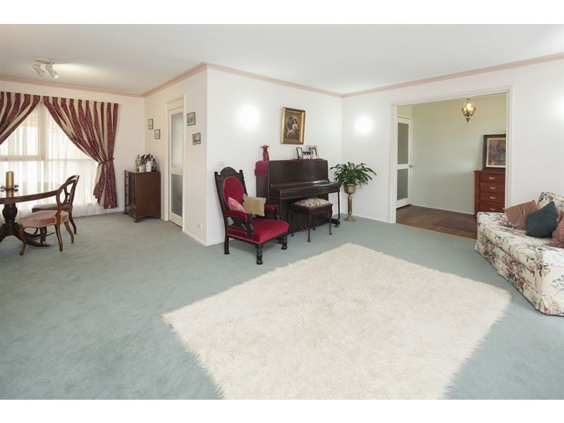 4 Catherine Court, Langwarrin VIC 3910