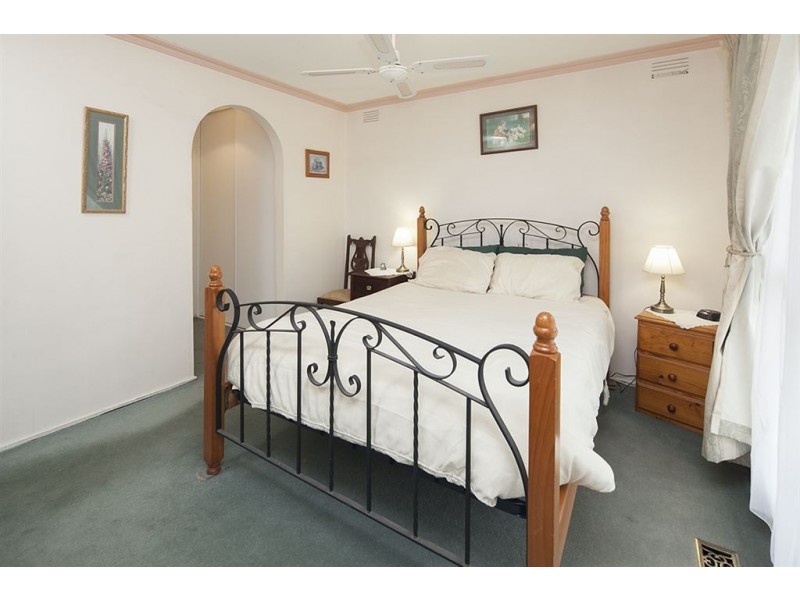 4 Catherine Court, Langwarrin VIC 3910