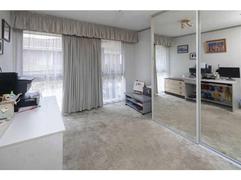 86 Clairmont Avenue, Cranbourne VIC 3977