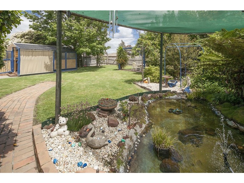 86 Clairmont Avenue, Cranbourne VIC 3977