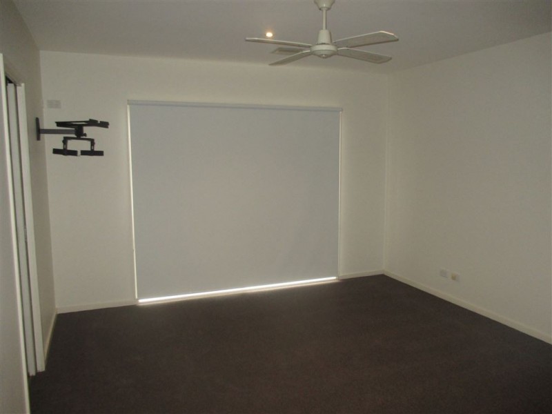 4 Roselands Court, Langwarrin VIC 3910