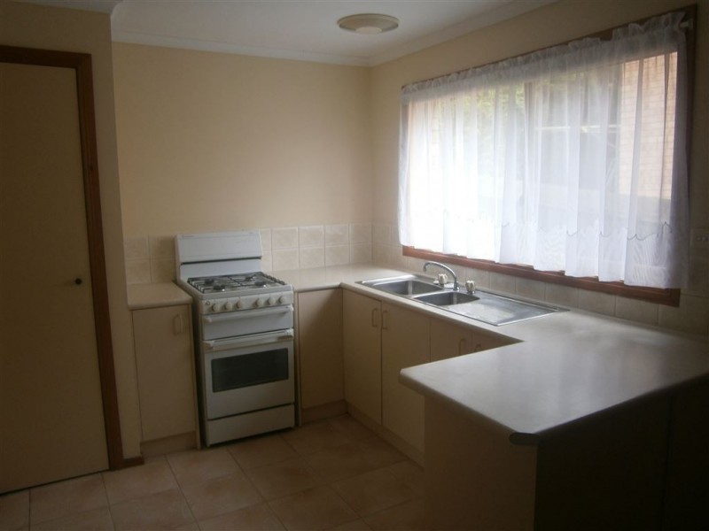 12 Julie Court, Langwarrin VIC 3910