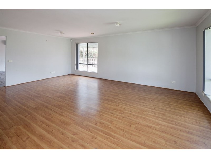 33 Jarman Drive, Langwarrin VIC 3910