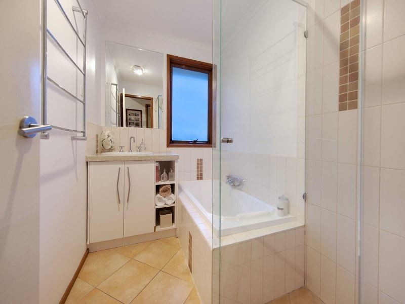 6 Greenacres Court, Langwarrin VIC 3910
