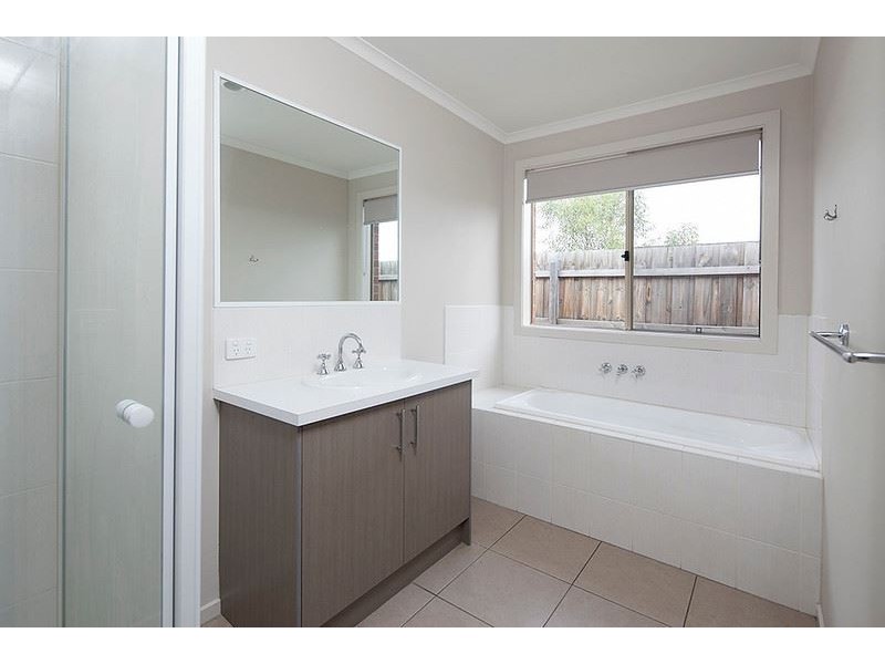 31 Myhaven Circuit, Carrum Downs VIC 3201