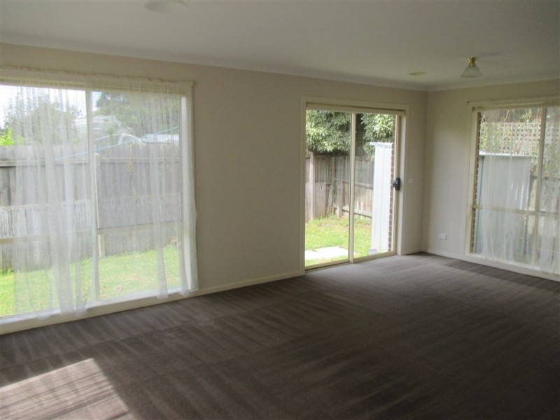 4/4 John Street, Langwarrin VIC 3910