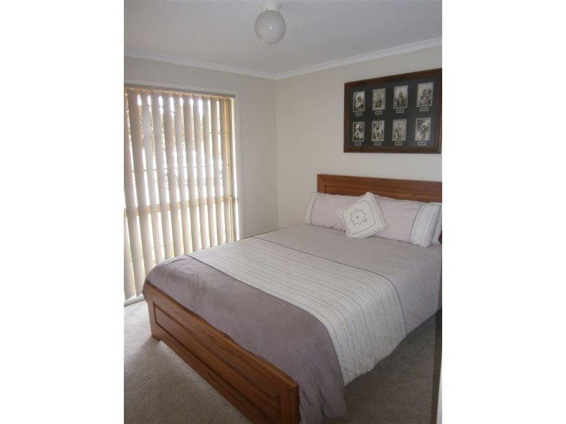 17/10 Lemnian Court, Langwarrin VIC 3910