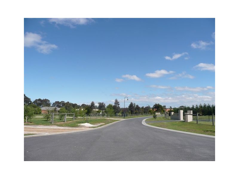 6 Garden Brae Court, Langwarrin VIC 3910