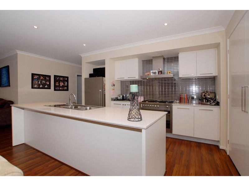 74 Huntingtower Crescent, Langwarrin VIC 3910