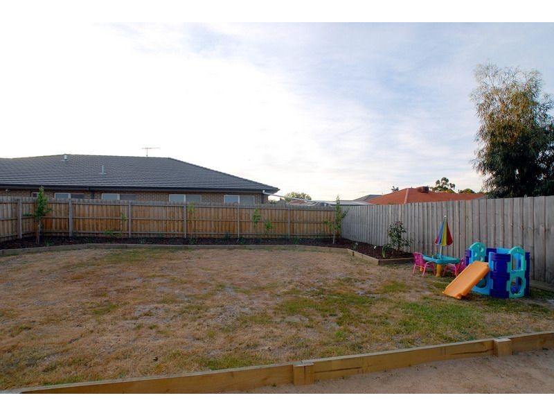 74 Huntingtower Crescent, Langwarrin VIC 3910