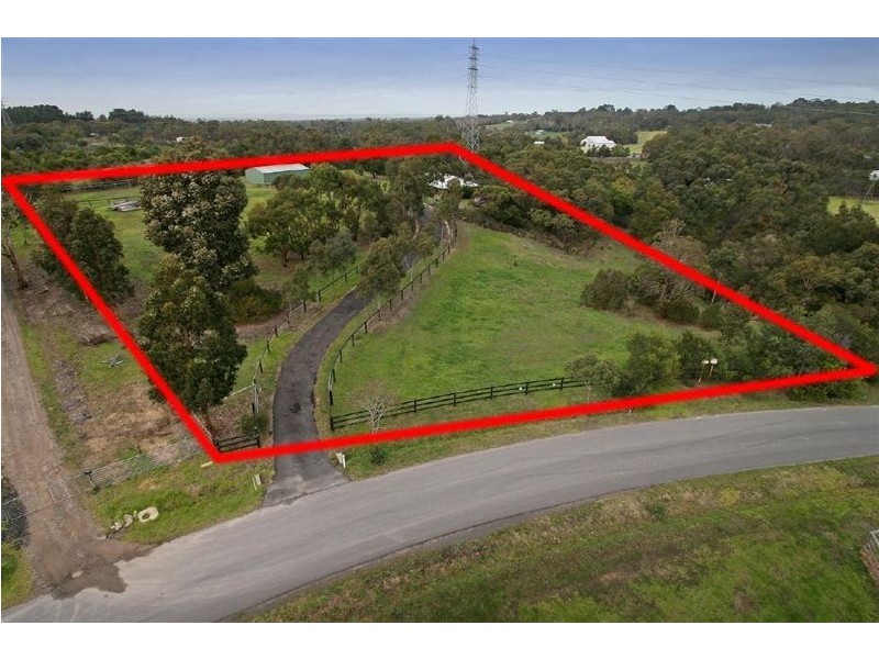 6 Bridgewater Court, Langwarrin VIC 3910
